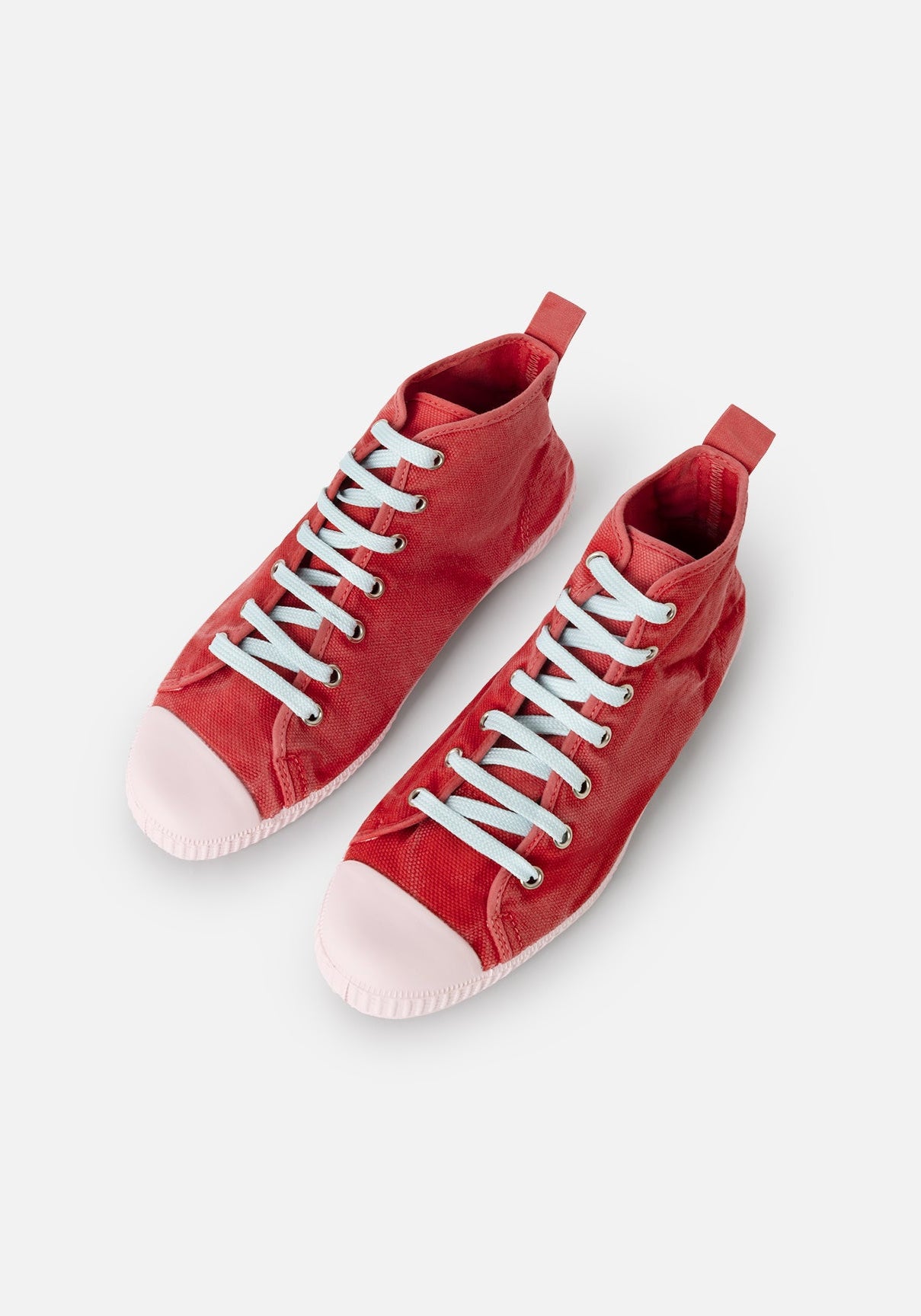 La Bamba High Red (Order one size up)